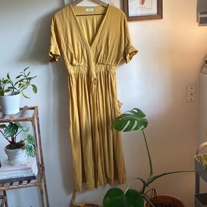 Mod Ref Linen Wrap Dress